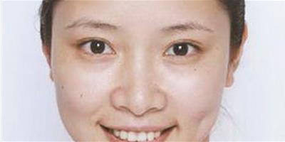 OL必學 年輕5歲明媚好氣色妝容詳解，彩妝教你打造OL年輕妝容