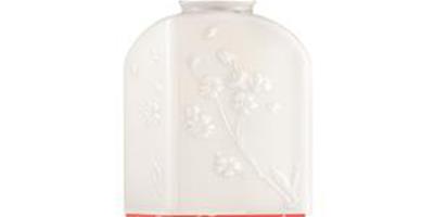 歐舒丹 (L'Occitane) 推出2014嫣紅櫻花系列護膚品，芳香柔潤綻放絲絨般柔潤肌膚！