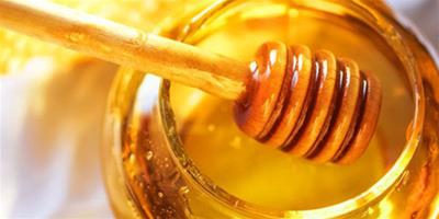教你如何用蜂蜜祛痘和痘印 分享蜂蜜美容面膜6大做法