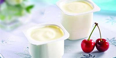 晚上喝純牛奶好還是優酪乳好 介紹3種注意事項給你養身體