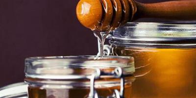 吃蜂蜜會長痘嗎 排除身體毒素多喝水