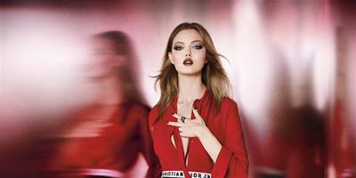 迪奧 (Dior) 2017秋冬妝容金屬系列：對比產生的魅力讓你欲罷不能！
