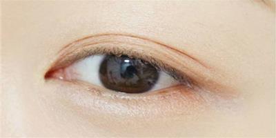 適合學生党的眼影畫法 五步打造立體自然眼妝
