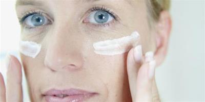 瞭解妝前乳使用方法 打造清透妝容
