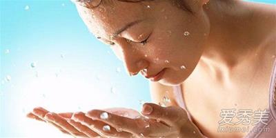 洗臉用力過度反而更髒 5種讓皮膚越洗越差的錯誤習慣