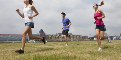 怎樣的跑步方法更有助於快速瘦身 四招運動技巧幫你練出好身材