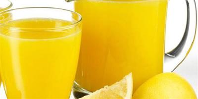 喝檸檬水可以曬太陽嗎 檸檬水怎麼喝美白效果最佳