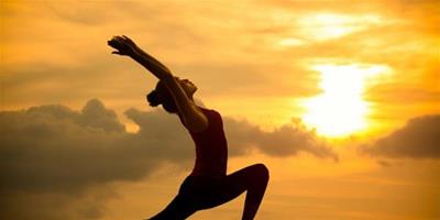 瑜伽運動怎樣減肚子 四個動作讓你輕松擁有平坦小腹