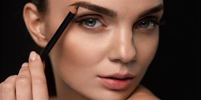 便宜的眉筆對皮膚有影響 這三點需要注意