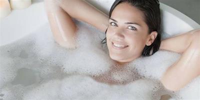 洗澡後皮膚乾燥起皮怎麼辦 沐浴後護膚是關鍵