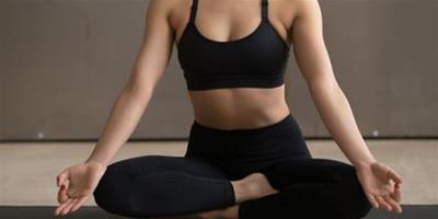 練瑜伽瘦腰 可以試試這幾個動作