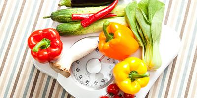水煮青菜10天減肥10斤是真的嗎