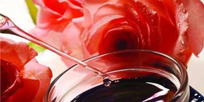 阿芙荷荷巴油和玫瑰精油怎么調配 玫瑰精油的功效