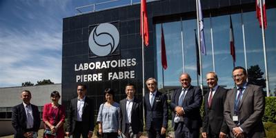 中國駐法大使盧沙野到訪皮爾法伯集團工廠