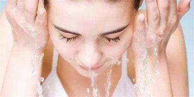 香皂洗臉好還是洗面奶好 關于潔面產品選擇的小常識