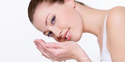 油性皮膚怎麼改善毛孔粗大 助你遠離大油田和大毛孔