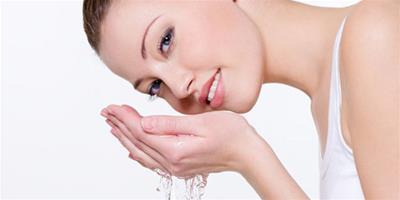 皮膚乾燥分享5個補水保濕護膚小妙招