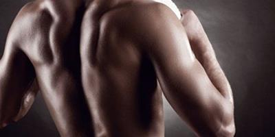 如何用啞鈴鍛煉背部肌肉 4個經典動作教你變身肌肉男神