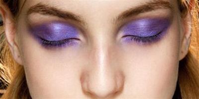 2012彩妝紫色媚眼當道 豔麗春潮流行趨勢來襲