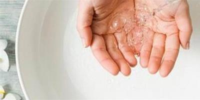 用什麼洗手皮膚白嫩 水中加點料越洗越白
