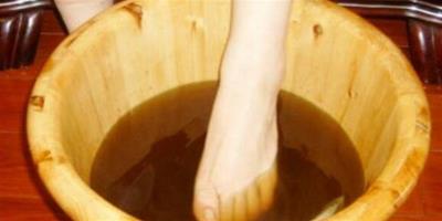 夏天泡腳能祛濕嗎 為你詳解泡腳養生的意義