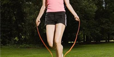 跑步與跳繩哪個更容易減肥？ 合理組合效果更佳