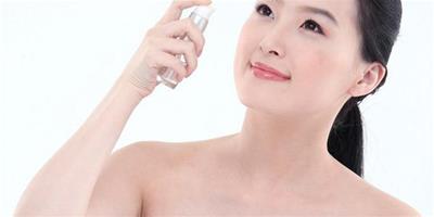 爽膚水怎麼用效果好 這樣使用爽膚水更補水