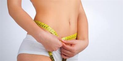怎麼快速減肚子和腰上的贅肉？ 5大妙招為你塑造修長身材